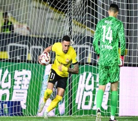 泰山1-1平西海岸，郑智染红惊动