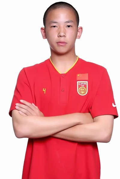 甘慧：米内罗等7将未随队前往昆明，刘诚宇能否出场待定