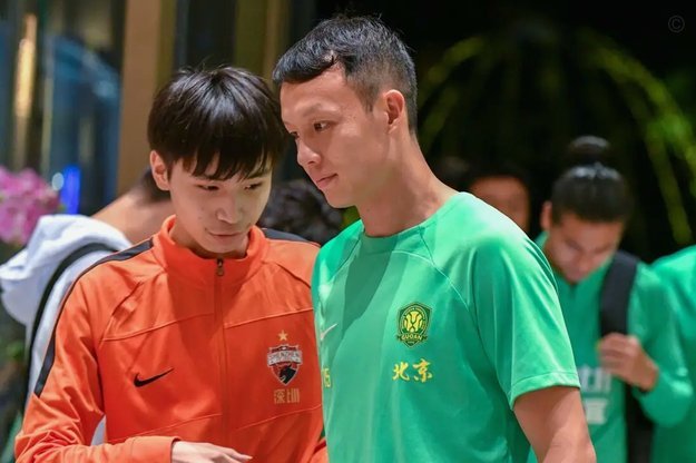 18岁以下留洋签不了职业合同踢不了比赛
