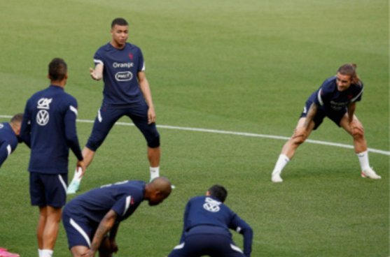法国0-4英格兰半场数据：射门5-10，绝对机会1-5