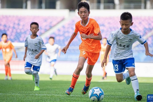 U16中国足球小将跨级平推U17豪门边路，这是什么水平