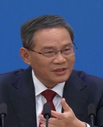 梁民革 vs 王钰栋：谁是更强的企业家？