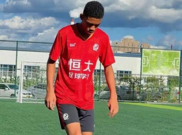 张洪福妈妈：曾有多家俱乐部联系张洪福，但铁人给他足够认可