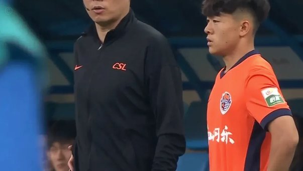 邝兆镭：留洋梦碎，替补席边缘